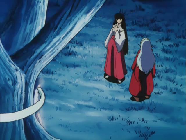 Otaku Gallery  / Anime e Manga / Inu-Yasha / Screen Shots / Episodi / 023 - La voce di Kagome e il bacio di Kikyo / 043.jpg